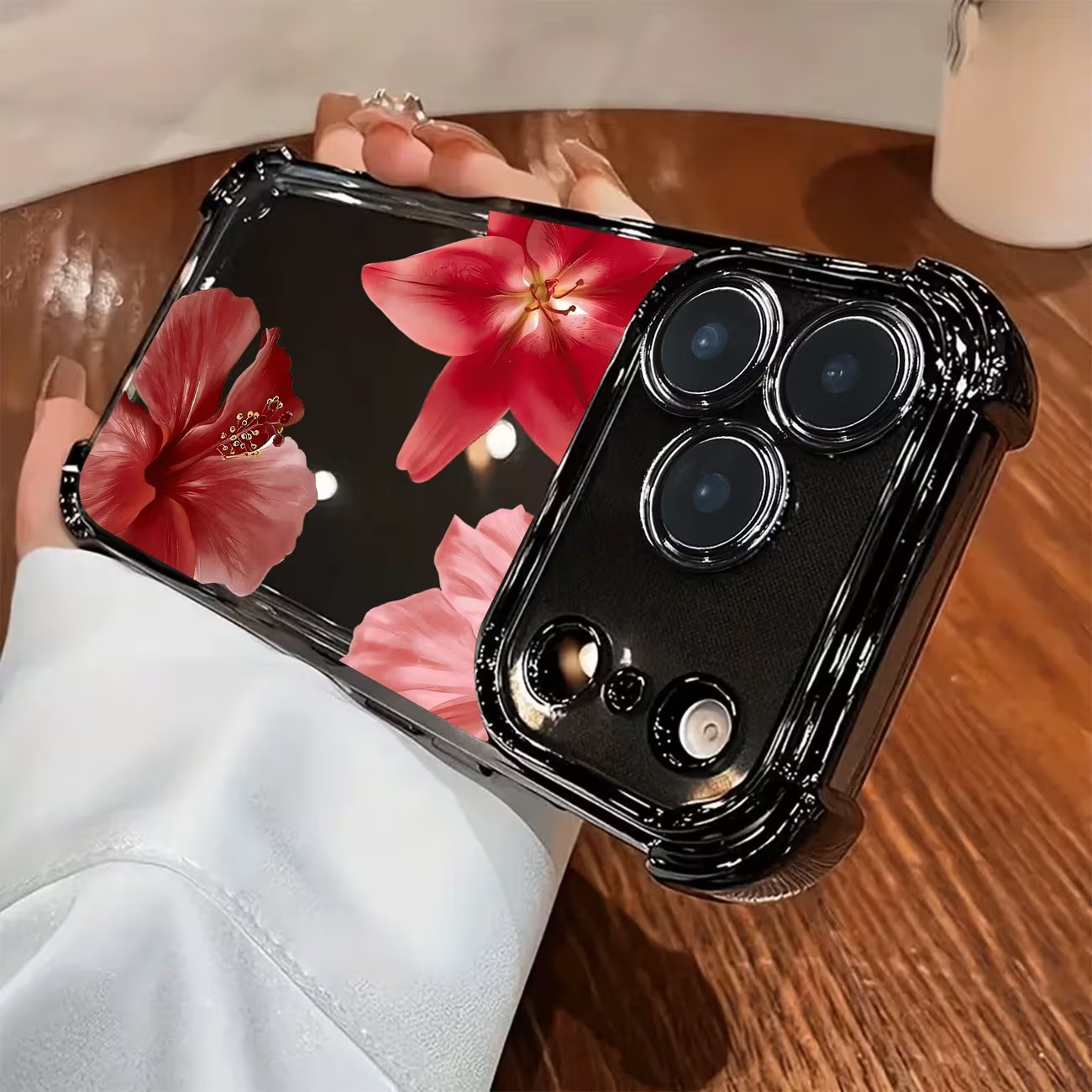 シンプルな花柄プリントのiPhoneケース iPhone 1 - Phone Cases Durable のレビューと価格